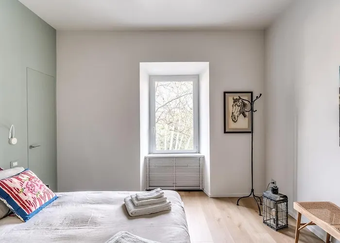 2 Bedroom Flaminio Vignola Apartment *